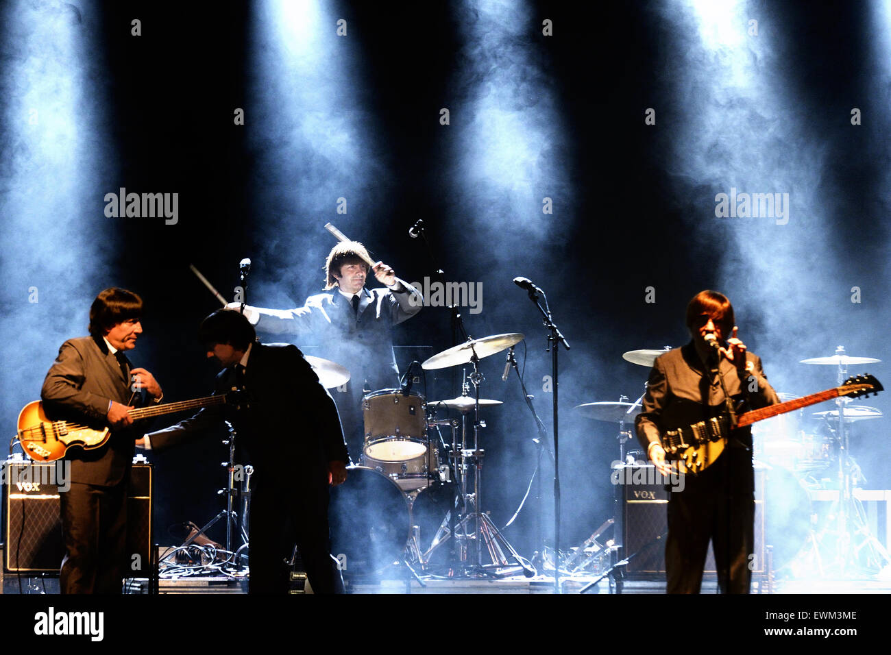 Barcellona - Lug 24: Abbey Road (banda tributo ai Beatles) esegue al Golden Revival Festival. Foto Stock