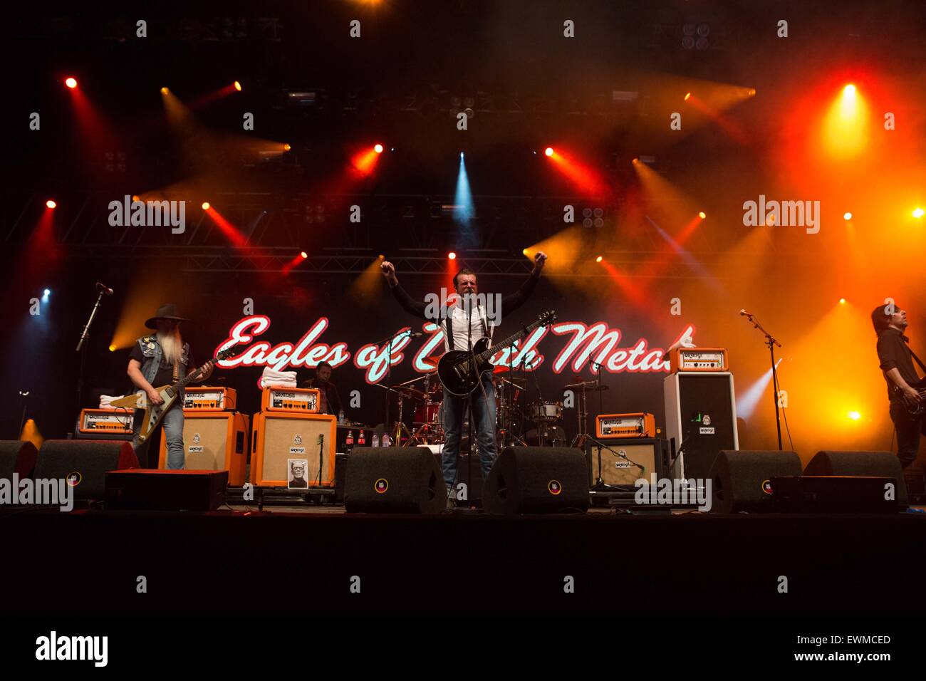 Eagles of Death Metal esegue live at Pinkpop Festival 2015 in Paesi Bassi © Roberto Finizio / Alamy Live News Foto Stock