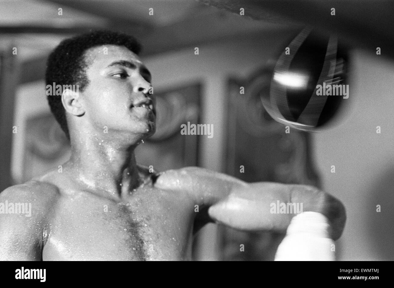 Muhammad Ali allenamento in vista della sua rivincita con Ken Norton 6 Settembre 1973 Foto Stock