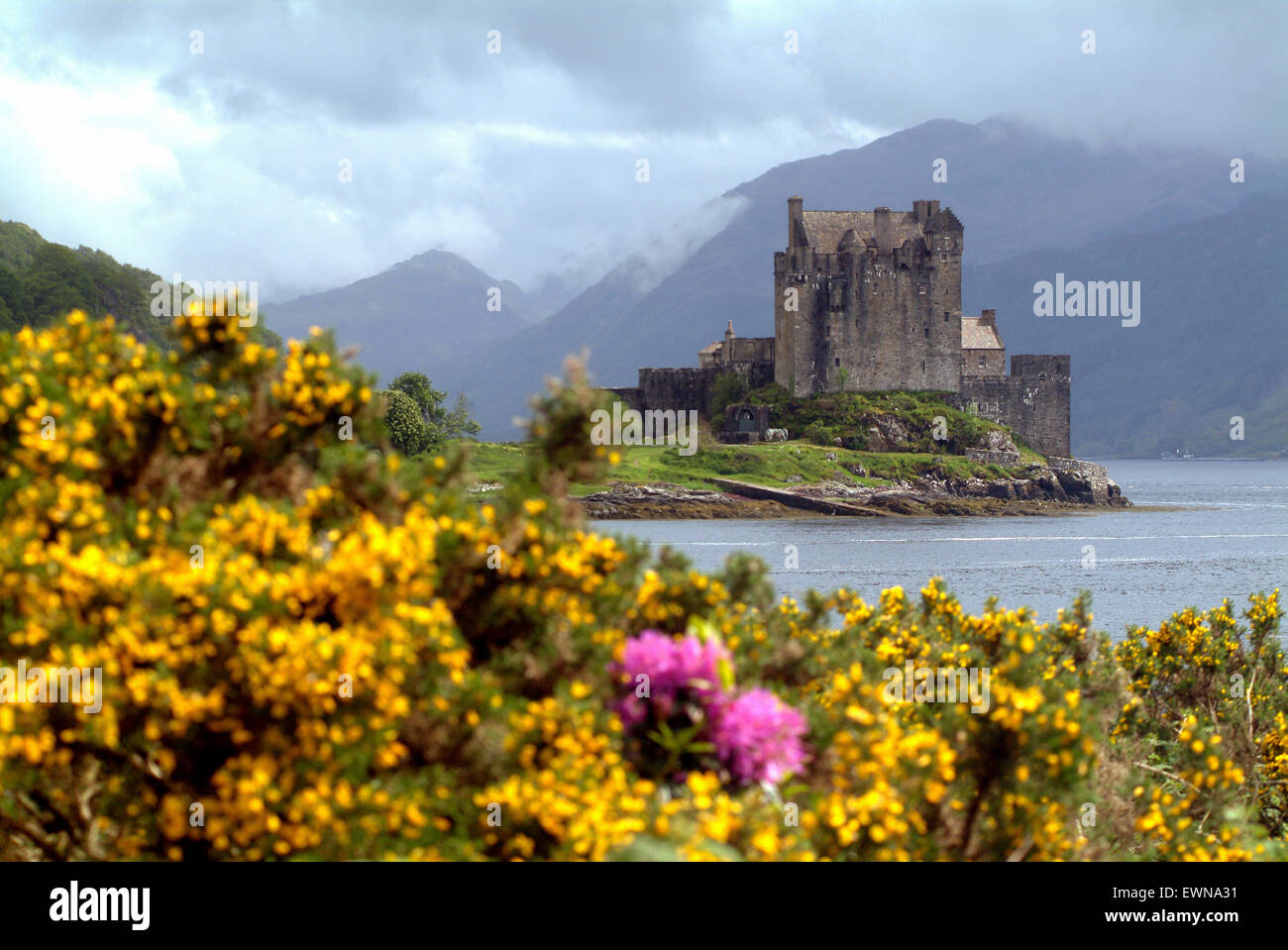 Eilean Donan Castle Highlands occidentali della Scozia UK GB Europa Foto Stock