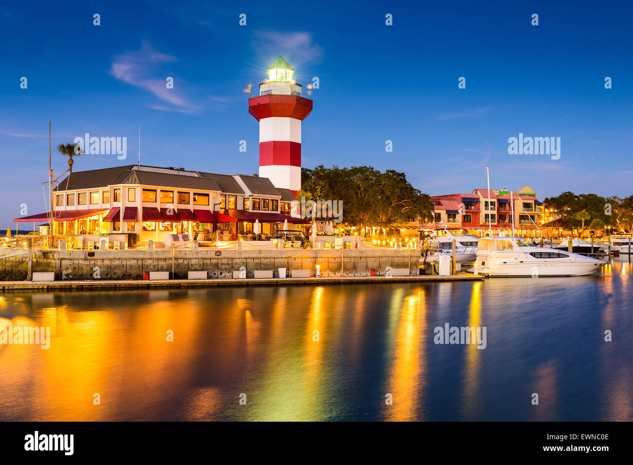 Hilton Head, Carolina del Sud, faro al crepuscolo. Foto Stock