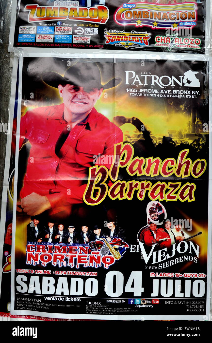 New York City: Pubblicità segno in spagnolo per un nightclub di Bronx apparizione da Pancho Barraza il 4 luglio il display Foto Stock