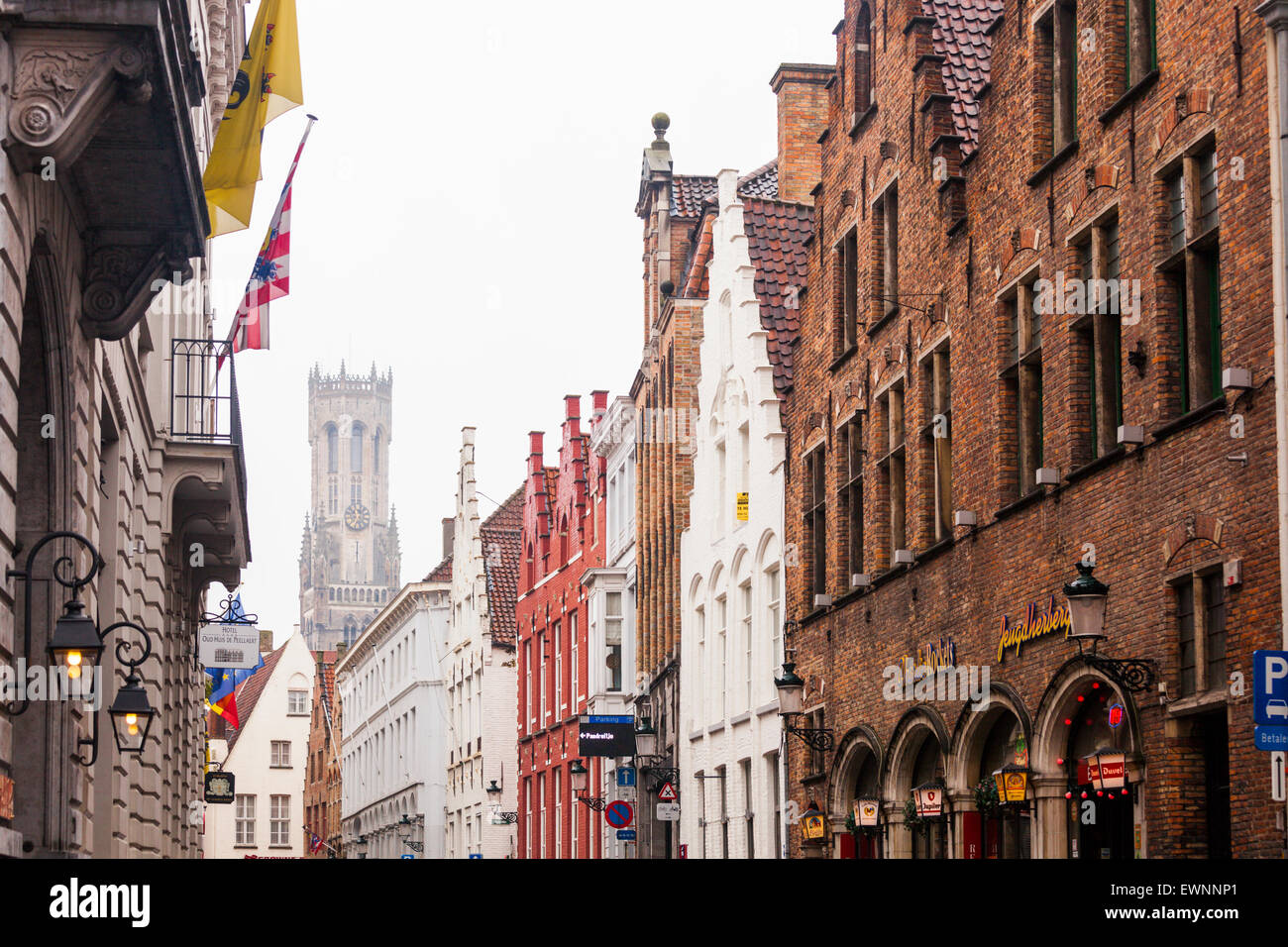 Le case e gli edifici, il centro storico di Bruges, Belgio Foto Stock