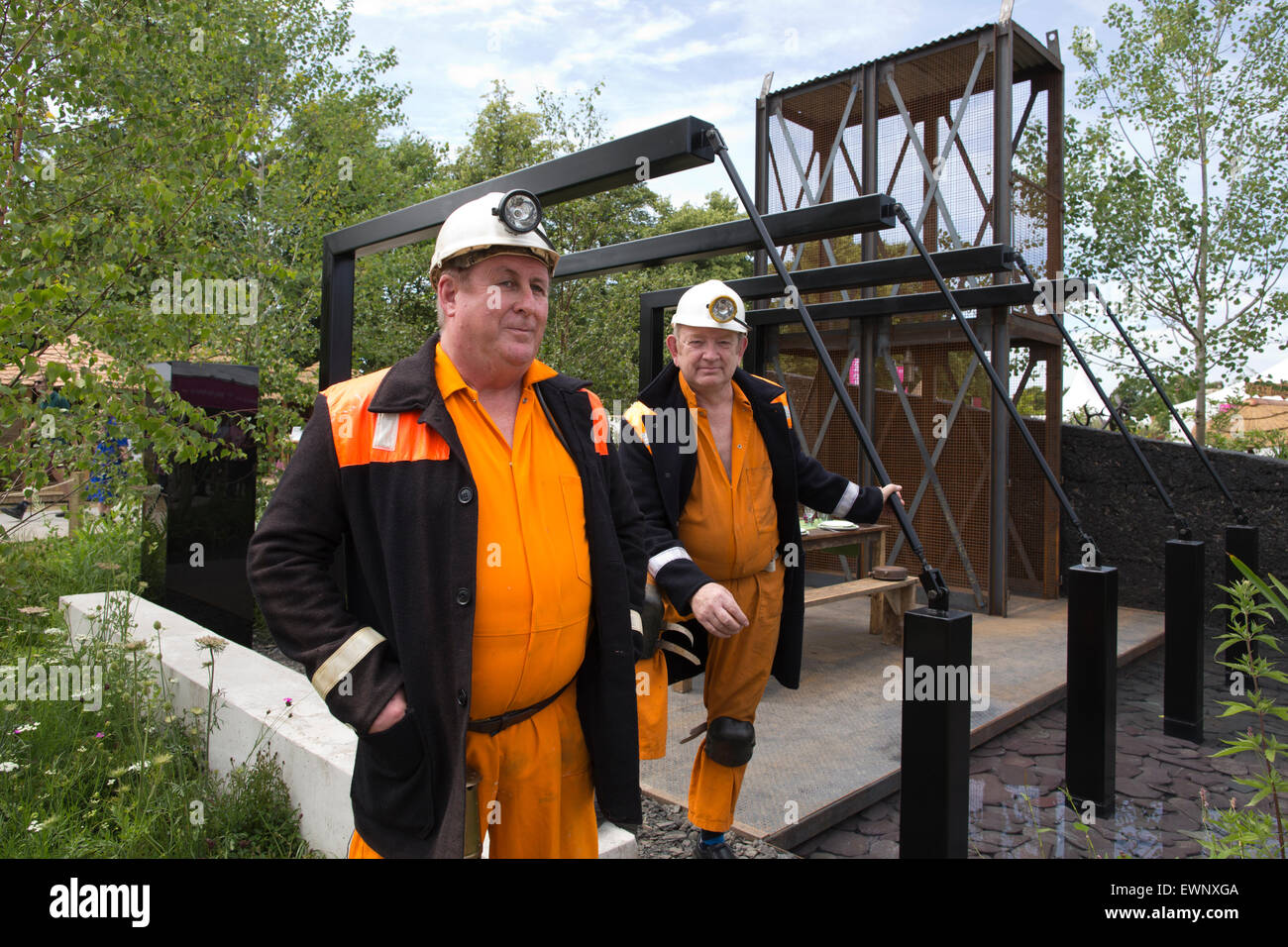 RHS Hampton Court Flower Show 2015. Cucitura verde mostra giardino, Hampton Court, England, Regno Unito Foto Stock