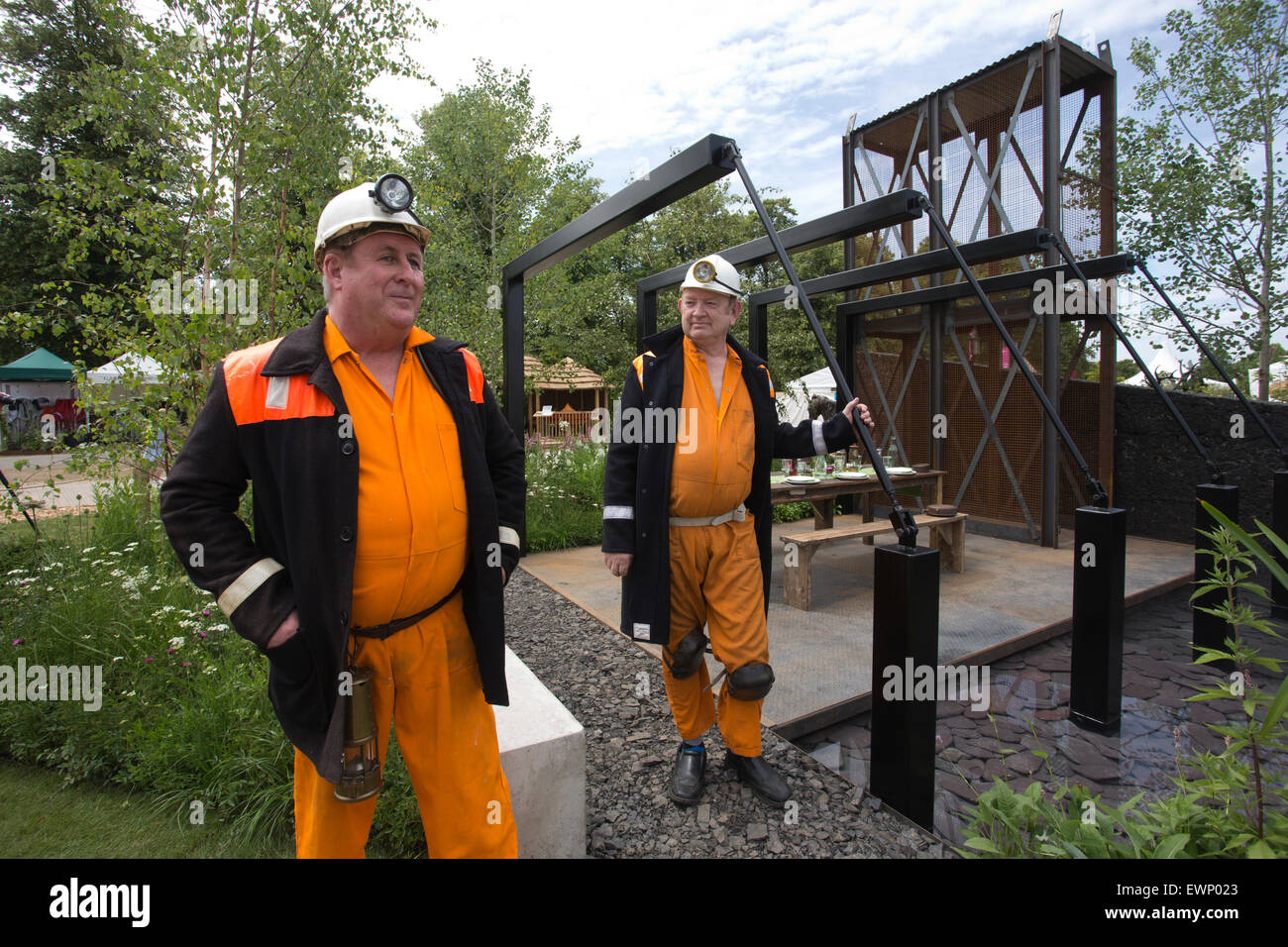 RHS Hampton Court Flower Show 2015. Cucitura verde mostra giardino, Hampton Court, England, Regno Unito Foto Stock