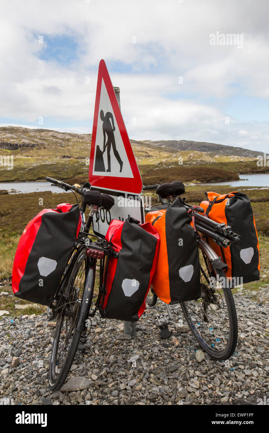 Il cicloturismo sull'Isle of Harris, Ebridi Esterne, Scotland, Regno Unito. Foto Stock