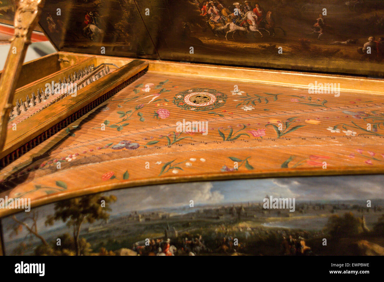 Antico strumento a tastiera, Museo degli Strumenti Musicali, Bruxelles, Belgio Foto Stock