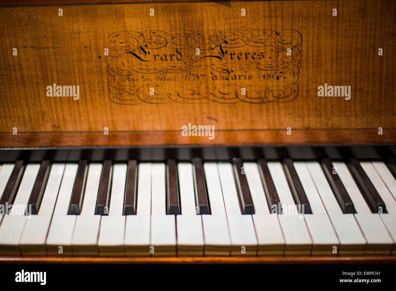 Antico strumento a tastiera, Museo degli Strumenti Musicali, Bruxelles, Belgio Foto Stock