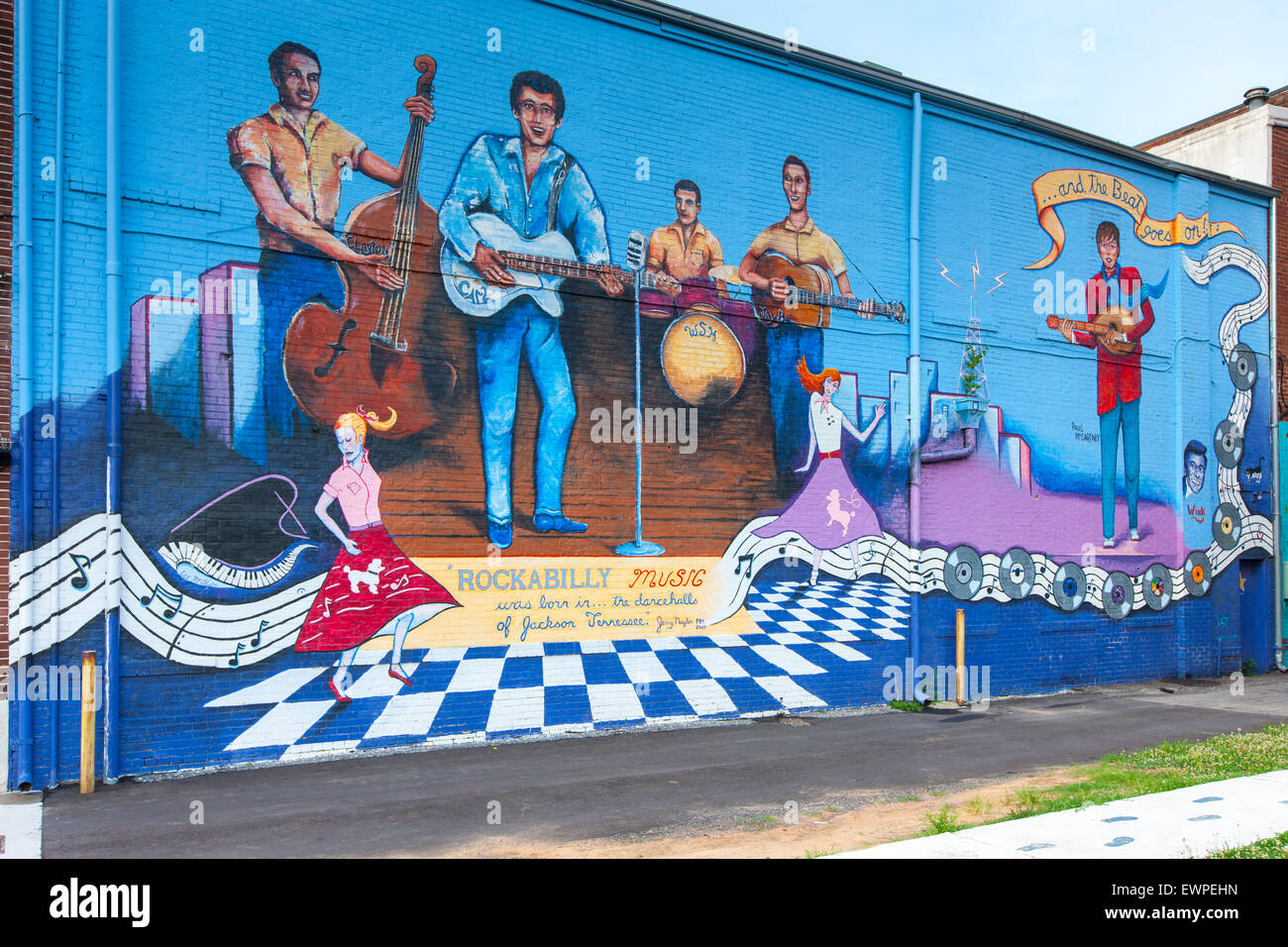 Il murale raffigurante la creazione di musica rockabilly presso la International Rock-a-Billy Hall of Fame in Jackson, Tennessee. Foto Stock