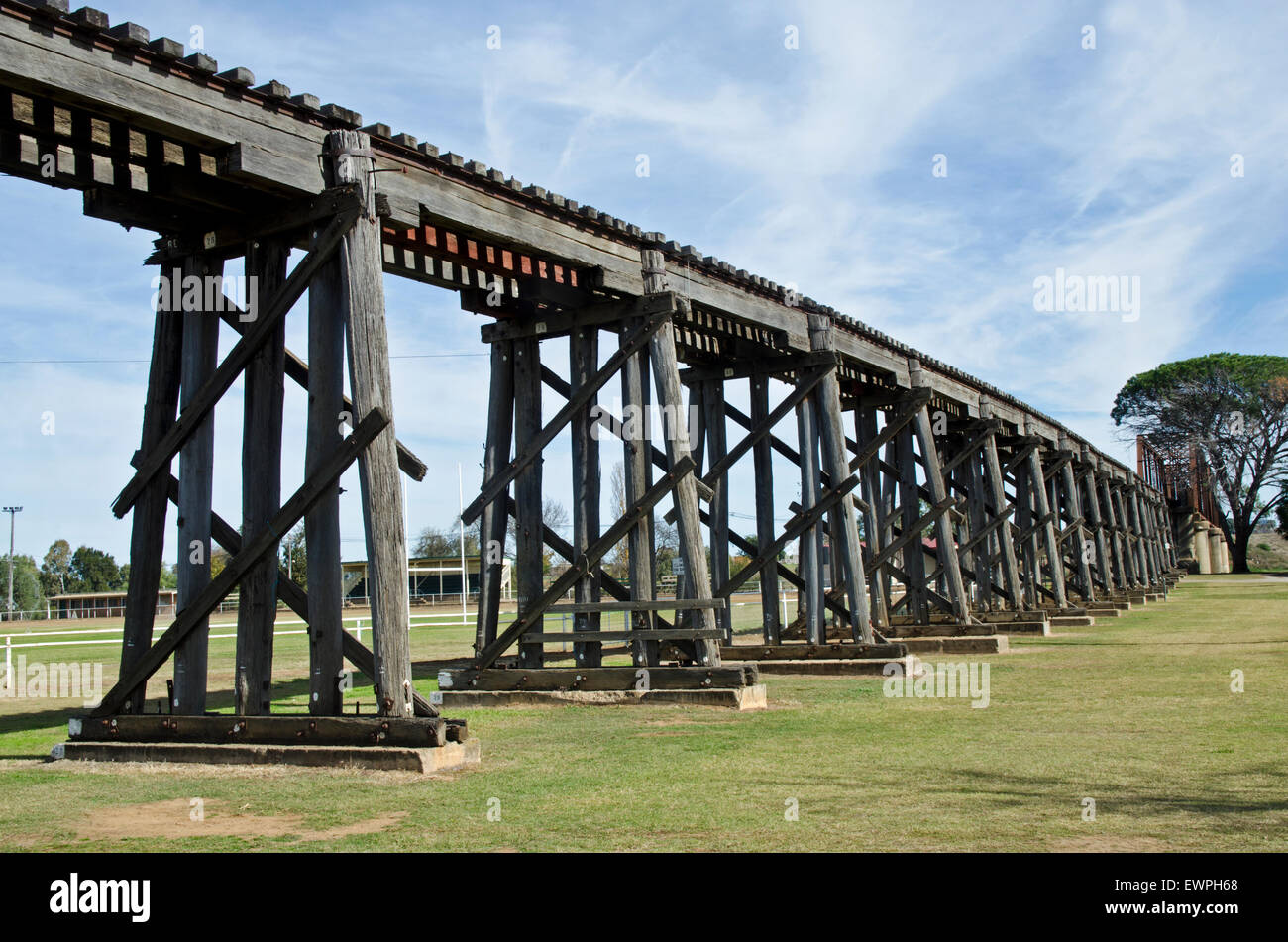 Ferroviarie dismesse ponte sul fiume Namoi e pianura alluvionale Manilla NSW Australia. Primi treni 1899. Foto Stock