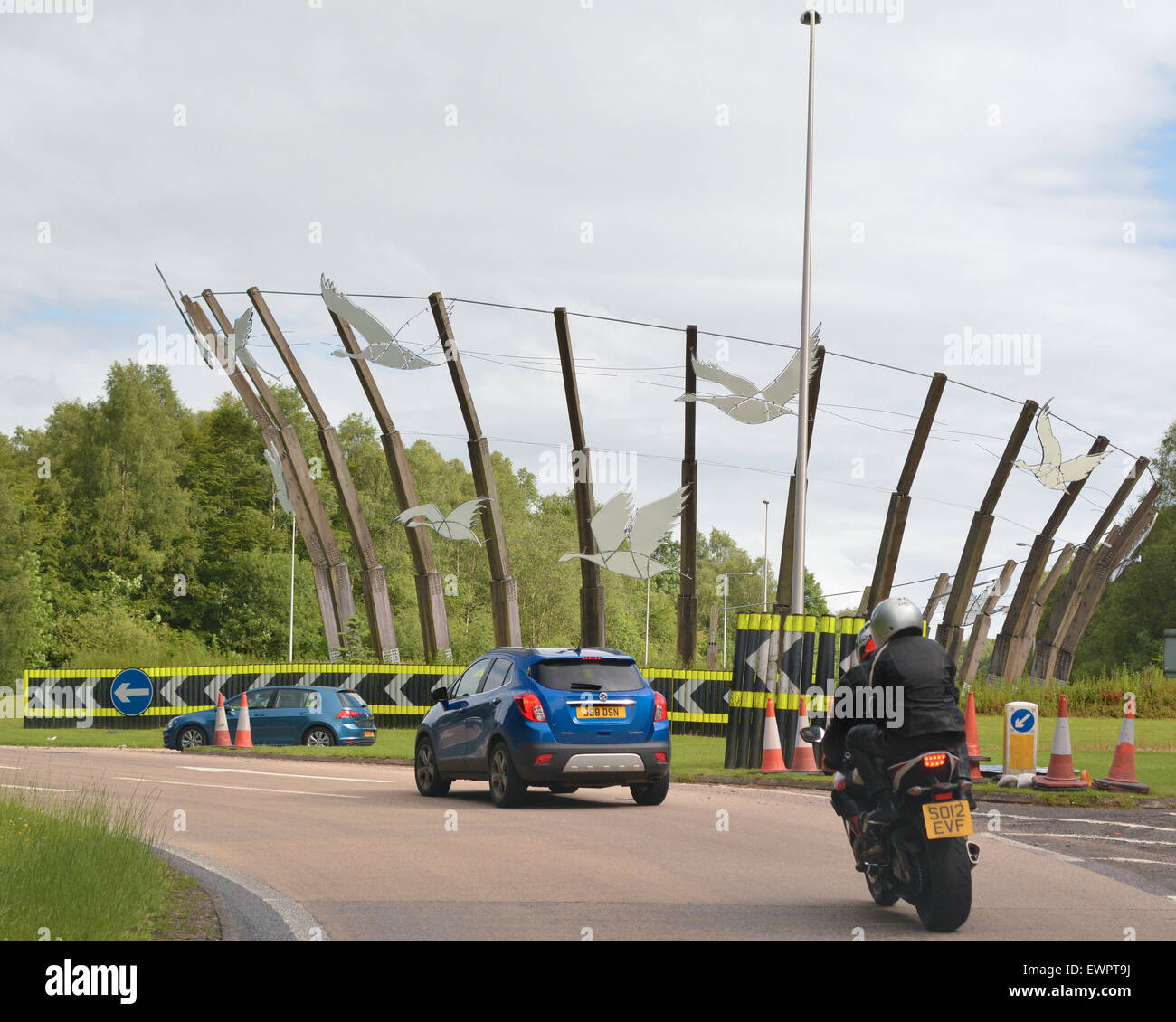 Oche scultura su Stoneymollan rotonda, Balloch, Loch Lomond e il Trossachs National Park, Scozia Foto Stock