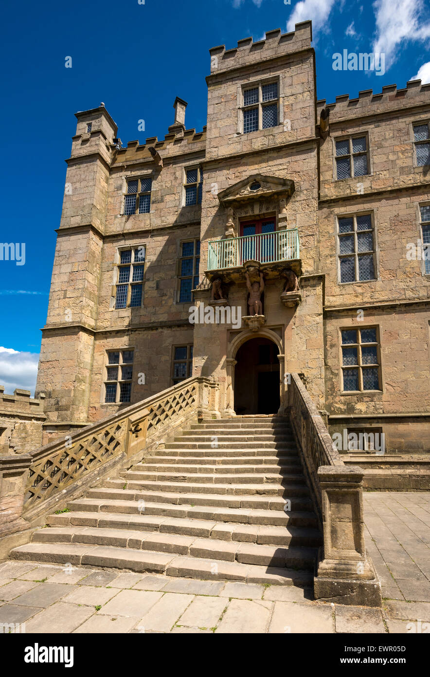 Il 'Piccolo castello' un romantico edificio a Bolsover Castle nel Derbyshire, Inghilterra. Foto Stock