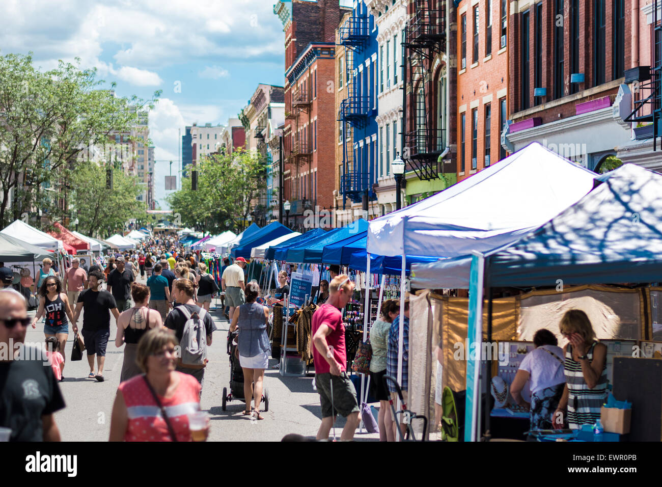 Fiera di strada mostra dell'artigianato mercato degli agricoltori Foto Stock