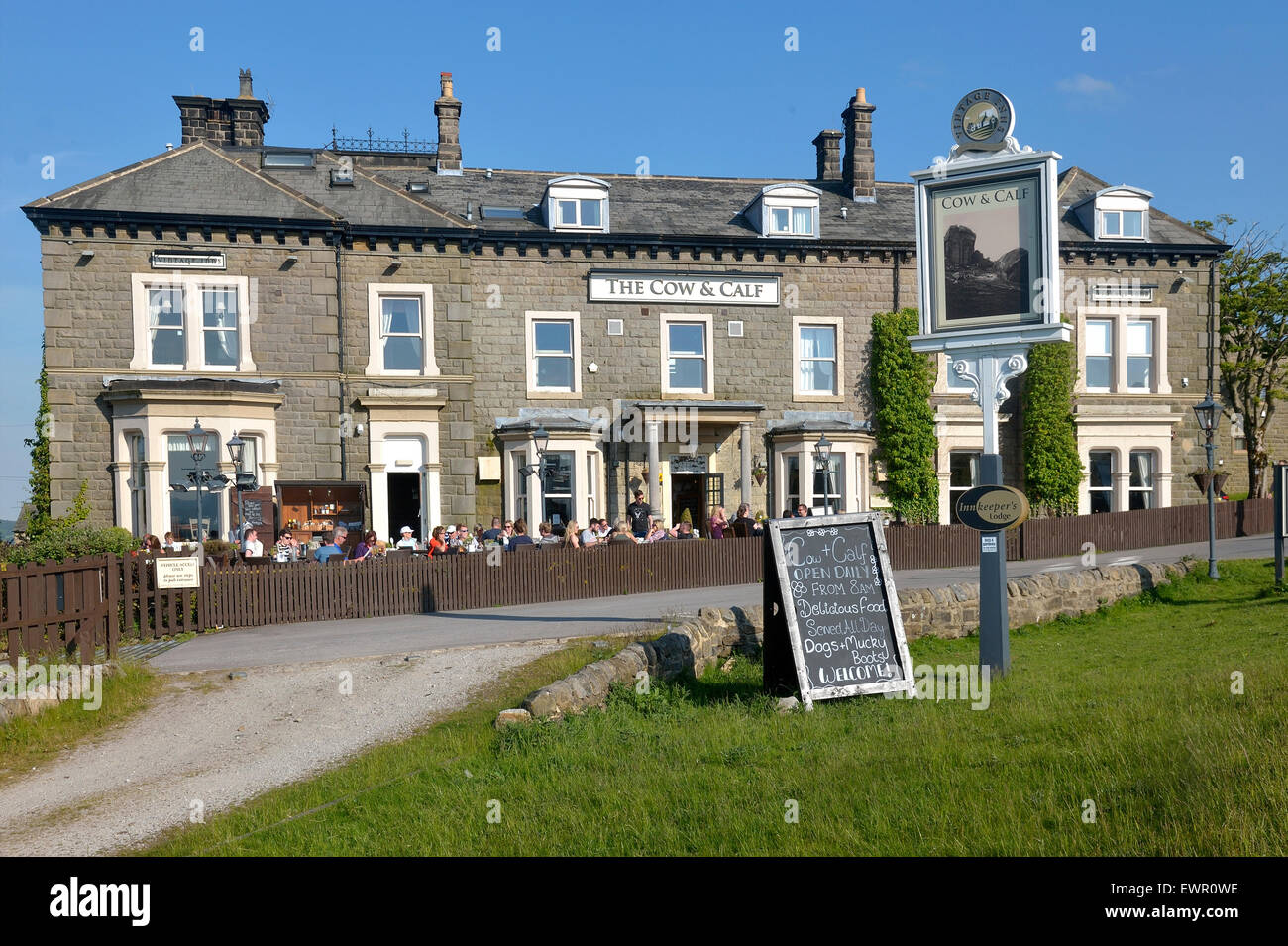 Mucca e vitello Inn Ilkley W/Yorkshire Foto Stock