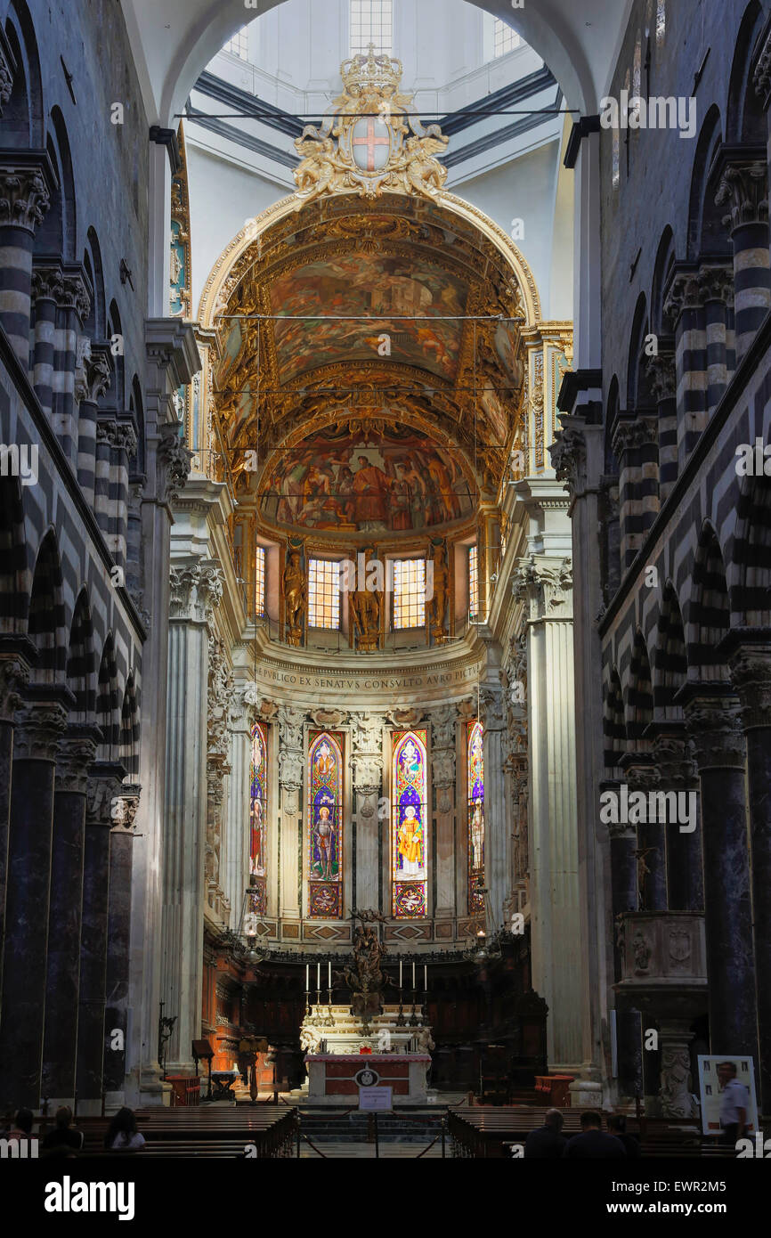 Genova, liguria, Italy. Interno della cattedrale gotica di San Lorenzo. Foto Stock