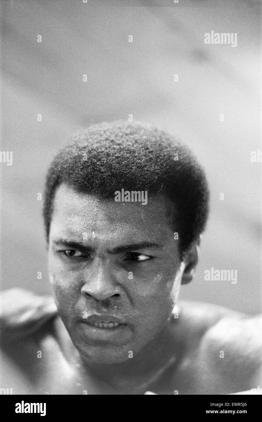 Muhammad Ali di formazione presso il suo camp di Deer Lake Pennsylvania 22 Gennaio 1974 Foto Stock