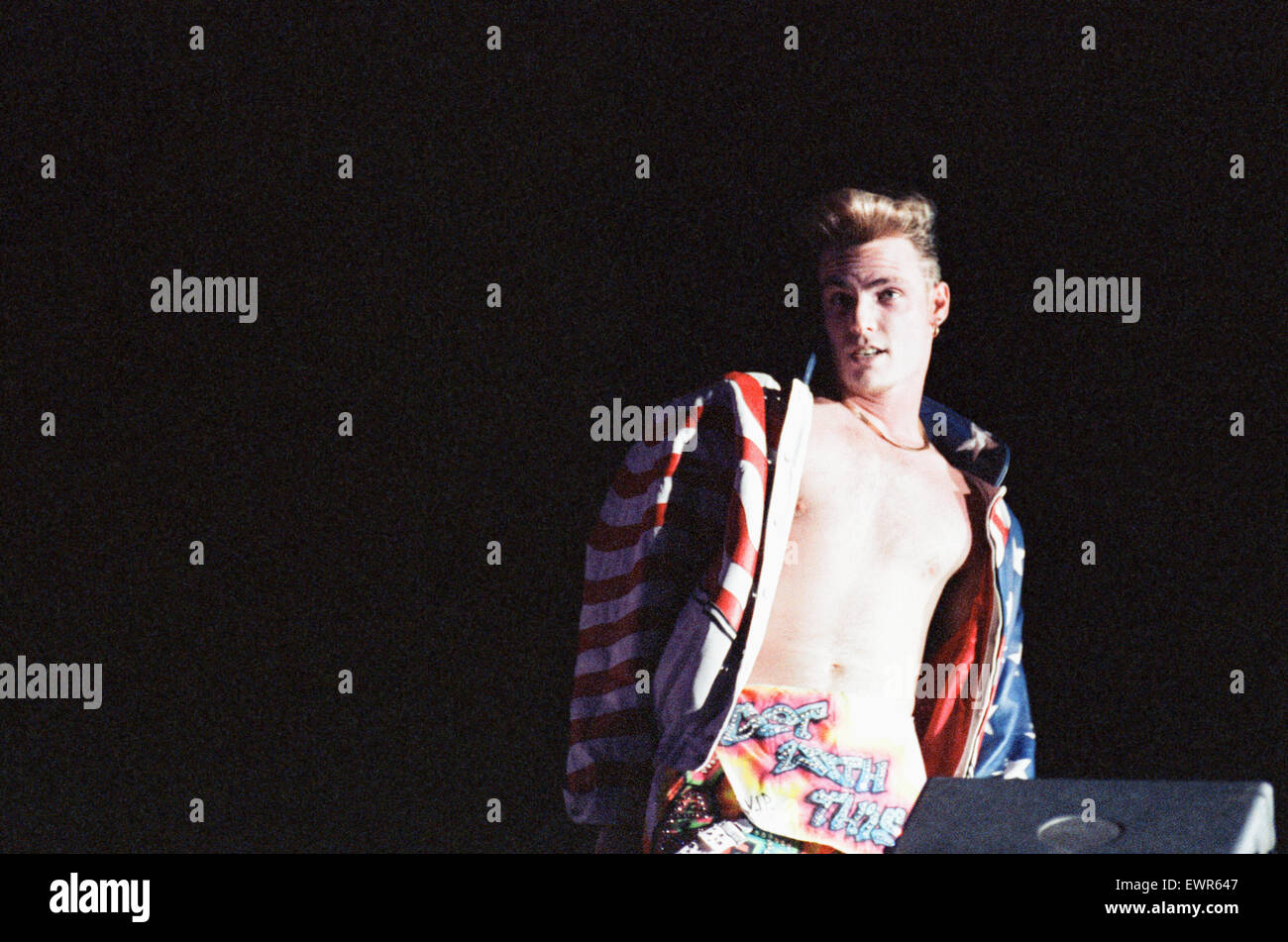 Gelato alla vaniglia esecuzione nel Regno Unito durante il suo "All'estremo' world tour. Il 22 giugno 1991 Foto Stock