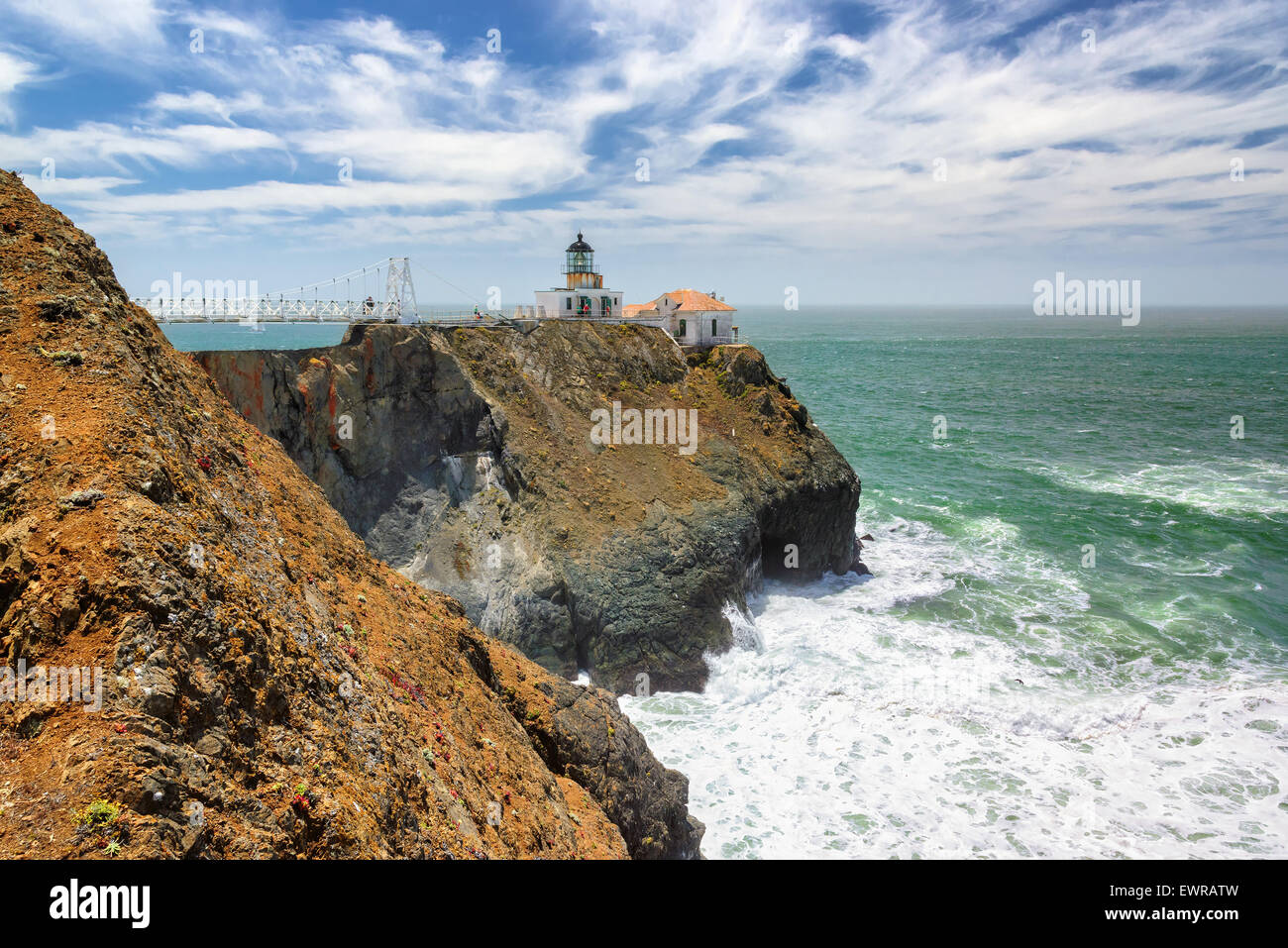 Faro sulla roccia. Faro Point Bonita, San Francisco, California Foto Stock