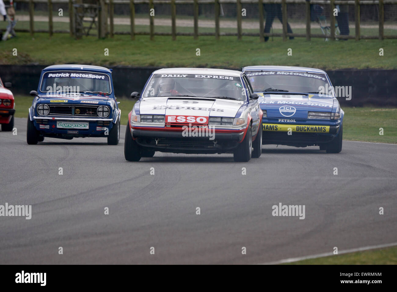 Due Rover SD1 e un mini 1275 GTat Goodwood assemblea dei soci Foto Stock