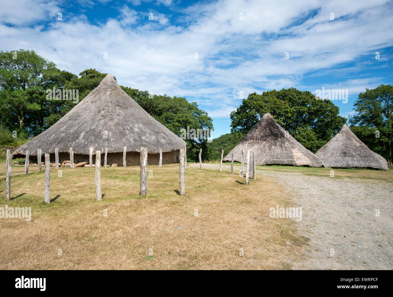 Castell Henllys Iron Age Village e hill fort in Pembrokeshire, Galles del Sud Foto Stock