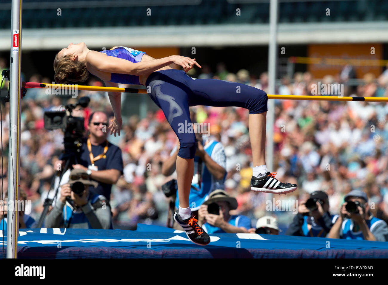 Isobel POOLEY a competere in Donne Salto in alto, IAAF Diamond League 2015, Alexander Stadium, Birmingham, Regno Unito, 7 giugno 2015. Foto Stock