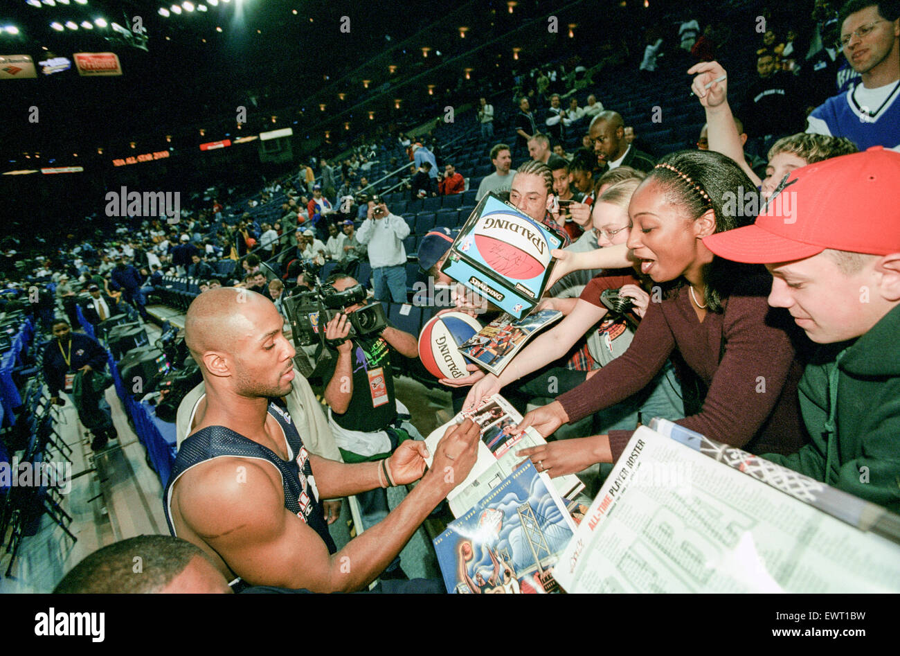 Oakland, CA - 13 febbraio: nba all-star game tenutosi a Oakland, la California il 13 febbraio 2000. Foto Stock