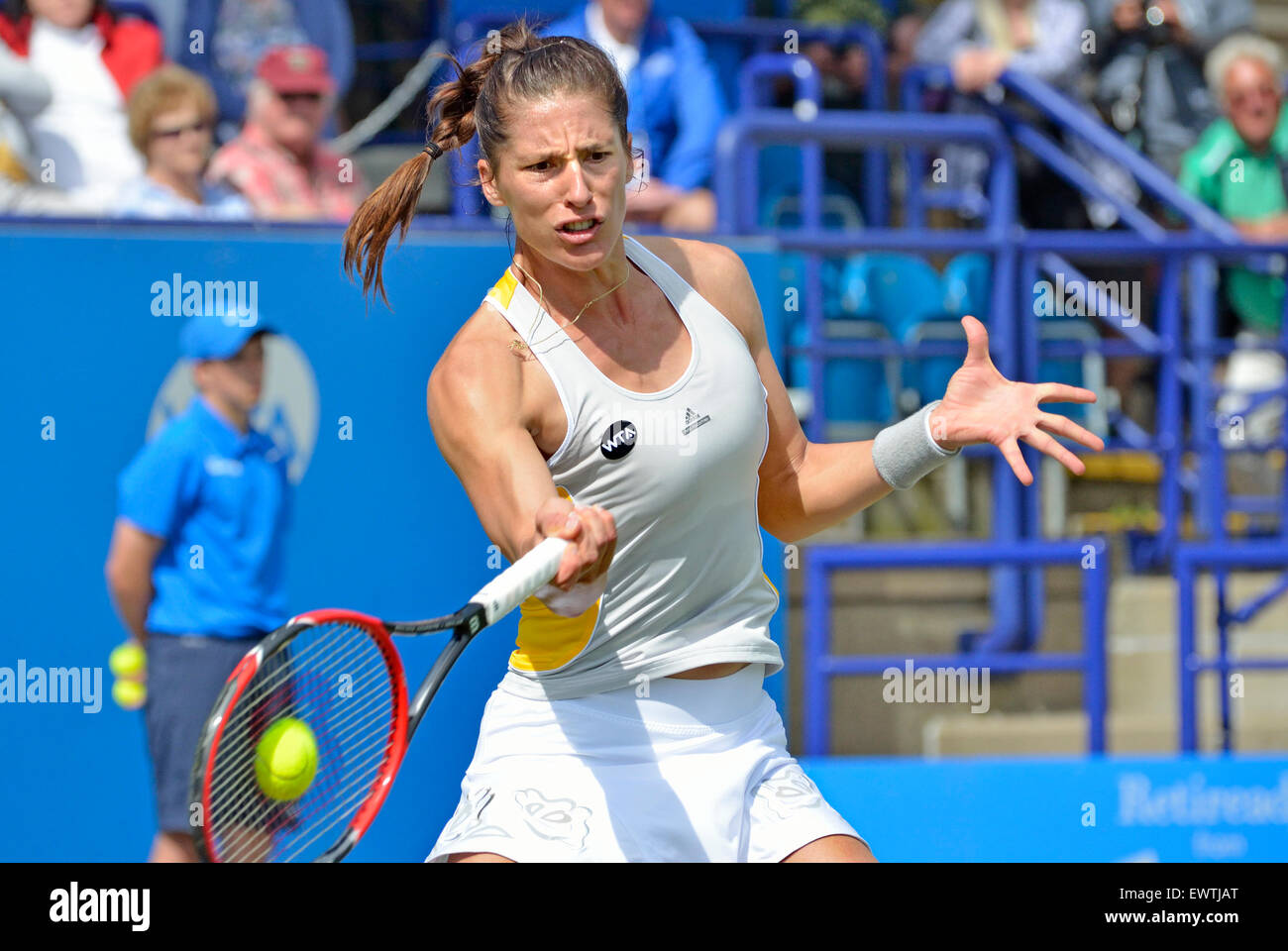 Andrea Petkovic (Germania) giocando a Aegon International, Eastbourne, 24 giugno 2015 Foto Stock