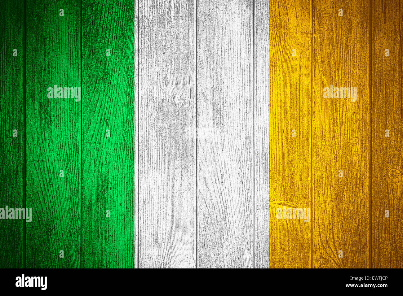 Irlanda bandiera irlandese o banner su tavole di legno sfondo Foto Stock