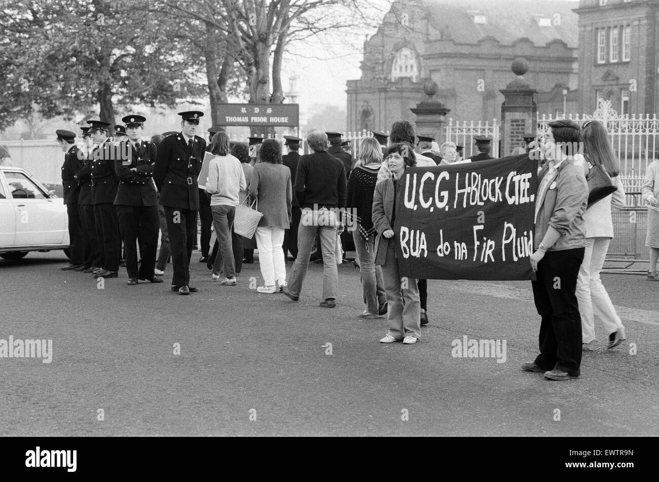 Protesta durante il Concorso Eurovisione della canzone in Dublino. La dimostrazione è a sostegno del blocco H prigionieri di Ulster labirinto del carcere. Il 4 aprile 1981. Foto Stock