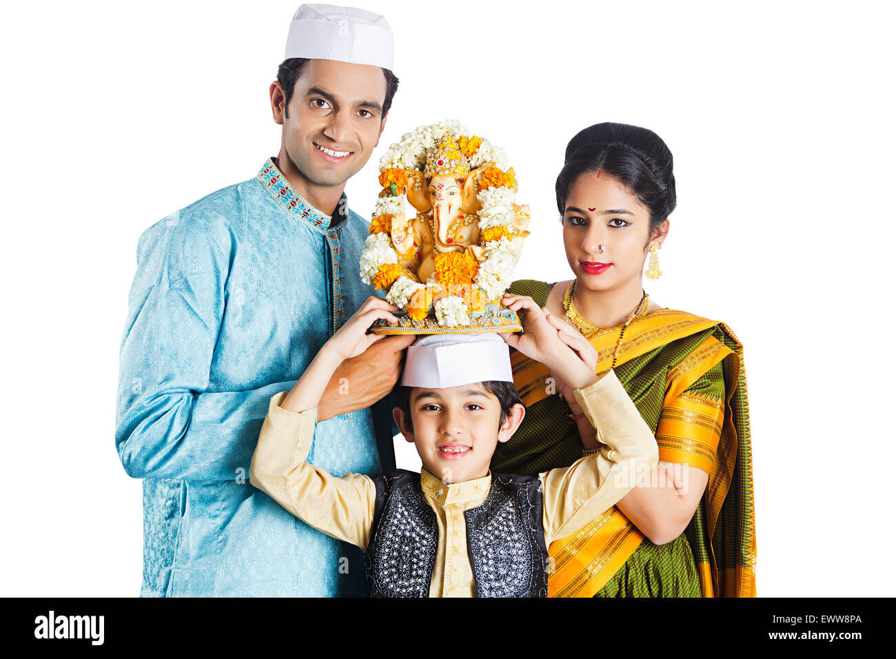 Indian Marathi genitori e figlio Ganpat culto di scultura Foto Stock