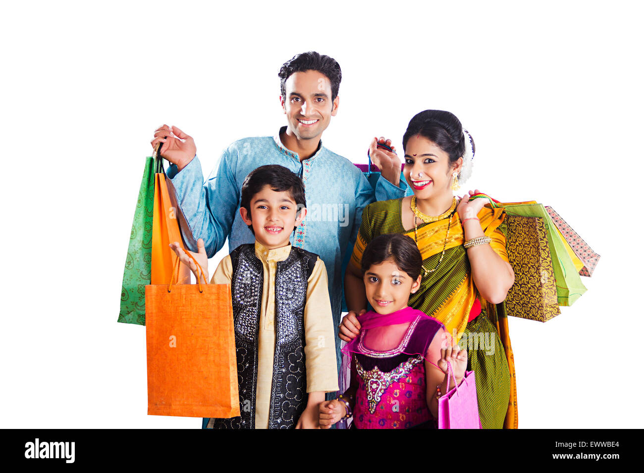 Indian Marathi genitori e bambini diwali shopping Foto Stock