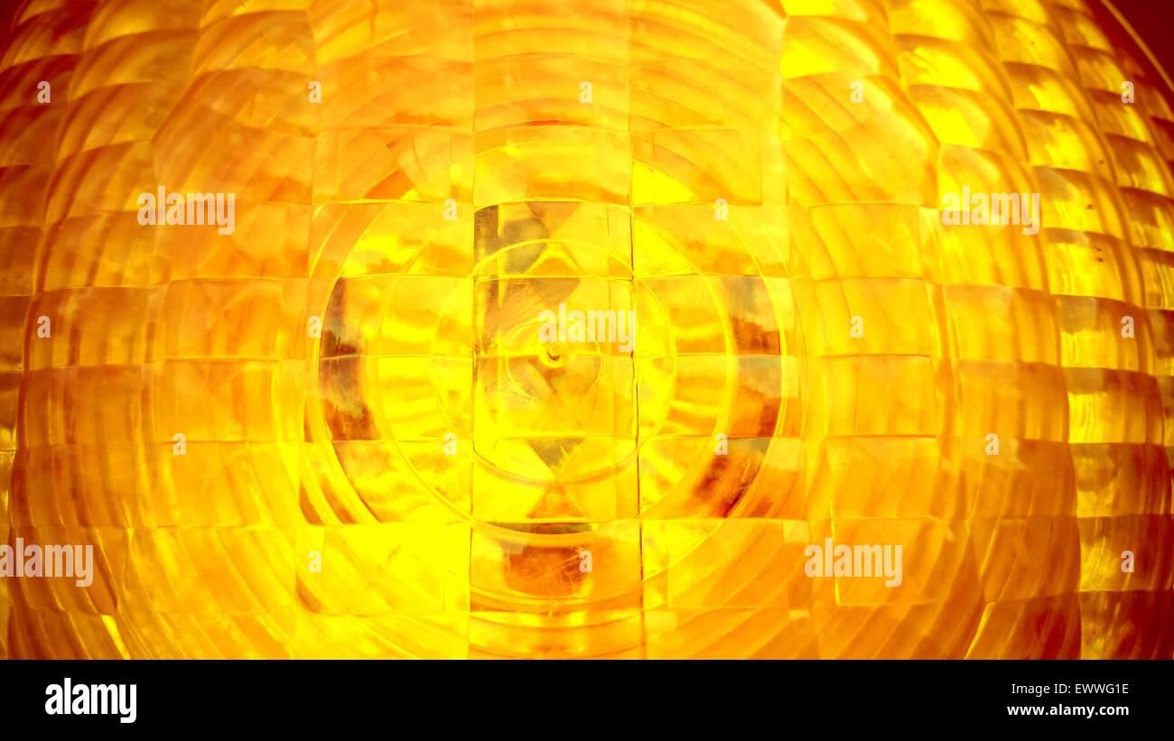 Faretto giallo semaforo come sfondo, close up Foto Stock