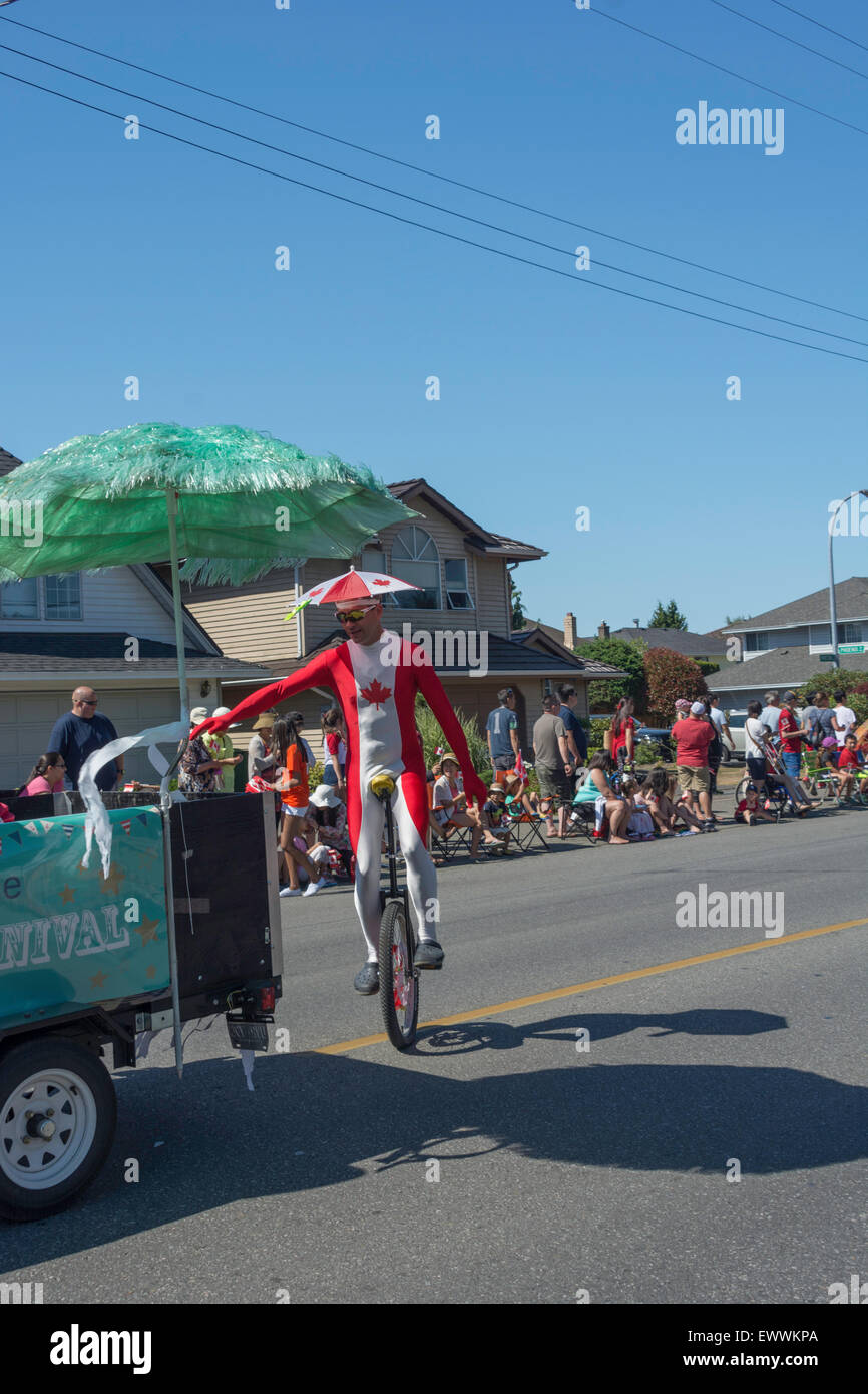 Vancouver, Canada. 1 Luglio, 2015. Divertimento per tutta la famiglia presso il settantesimo Steveston annuale Festival di salmone apporta famiglie provenienti da tutta la zona di Vancouver di Steveston. Questo avviene anche per essere il Canada giorno , della Columbia britannica in Canada il 1 luglio 2015 . Fotografo Frank Pali / Alamy Live News Foto Stock