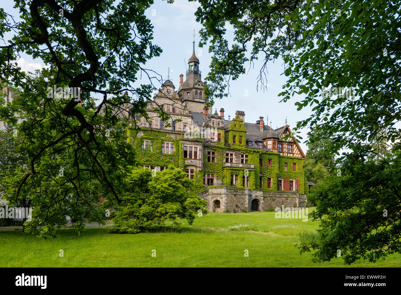 La facciata esterna dell'imponente Schloss Ramholz Foto Stock
