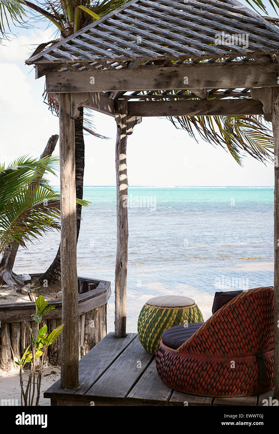 Una cabana sulla spiaggia a Mata Chica resort di Ambergris, il Belize. Foto Stock