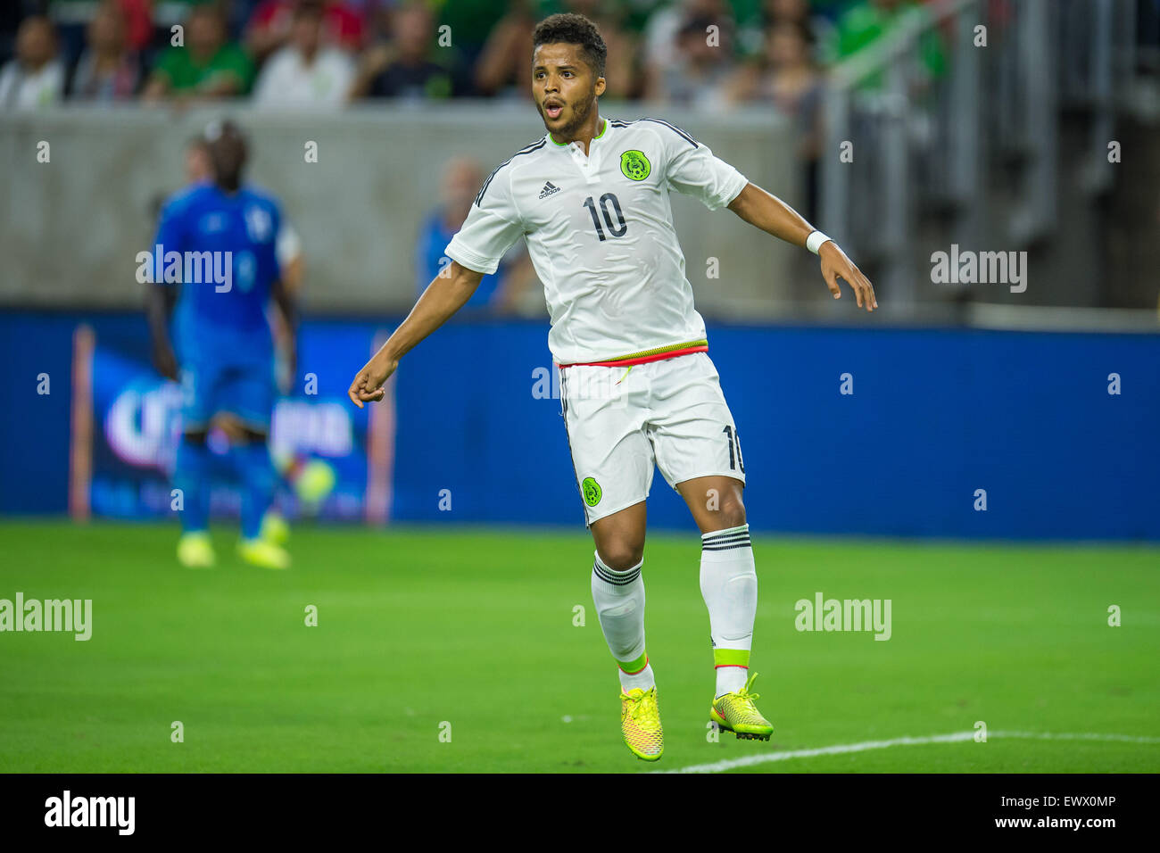 1 Luglio 2015: Messico avanti Giovani Dos Santos (10) reagisce durante la seconda metà di un internazionale partita di calcio tra Honduras e il Messico a NRG Stadium di Houston, TX. La partita si è conclusa in un 0-0.Trask Smith/CSM Foto Stock