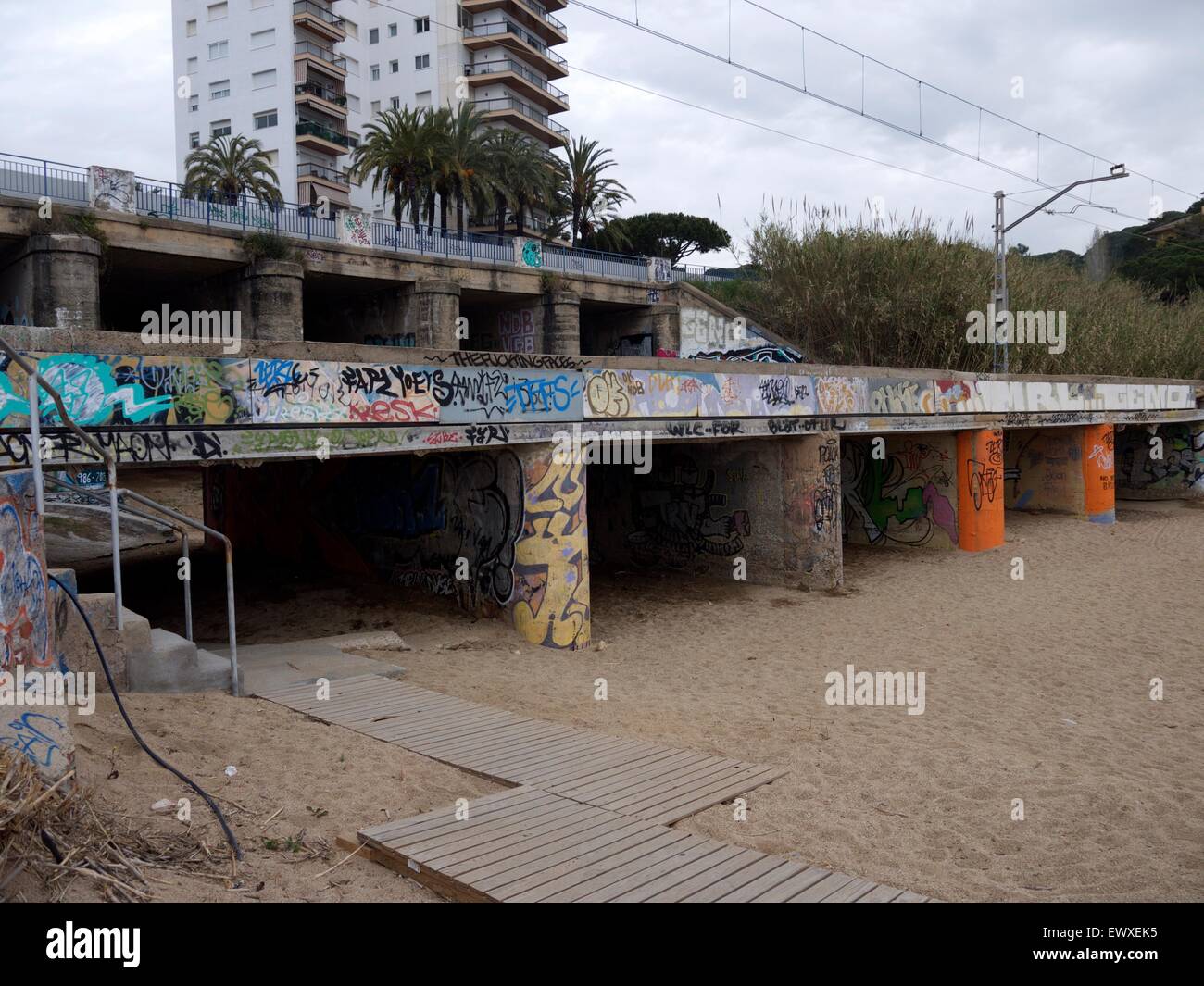 Graffiti su un ponte in Spagna Foto Stock
