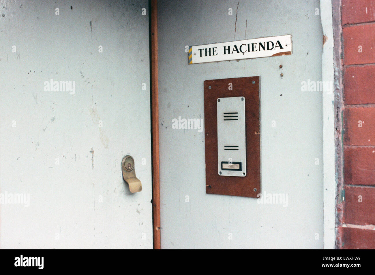 Sito del famoso Hacienda night club e luogo in cui ascoltare musica in Whitworth Street West, Manchester. Una volta etichettati i più famosi club in tutto il mondo, è associato con il luogo di acid house e rave musica. Le foto scattate: 8 dicembre 1989. Foto Stock