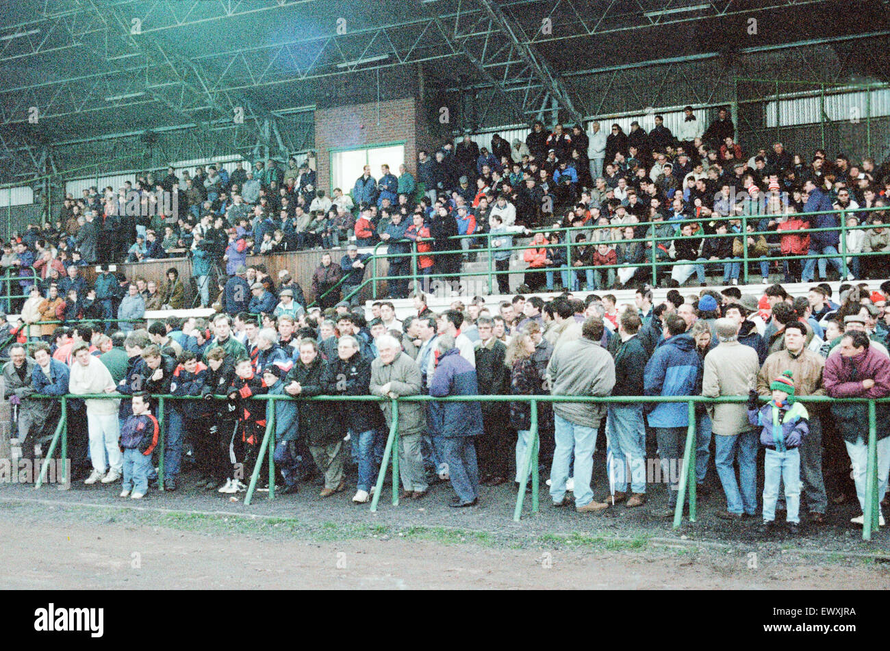 Billingham Synthonia 1-2 Woking, FA Trofeo, quarti di finale replay, Central Avenue Stadium, Billingham, 30 marzo 1994. Woking ha vinto 3-2 sull'aggregato. Foto Stock