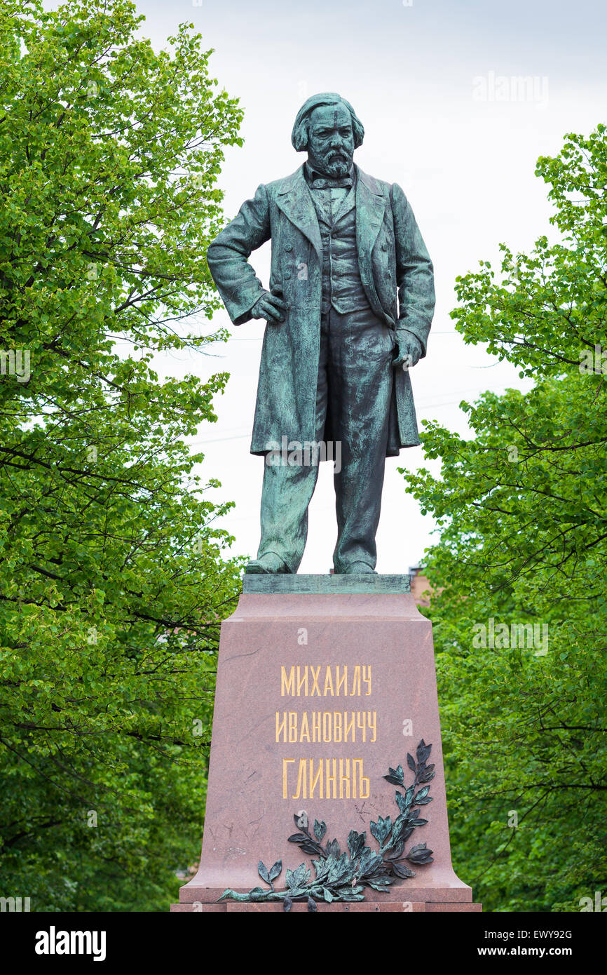 Un monumento al compositore Mikhail Glinka Foto Stock