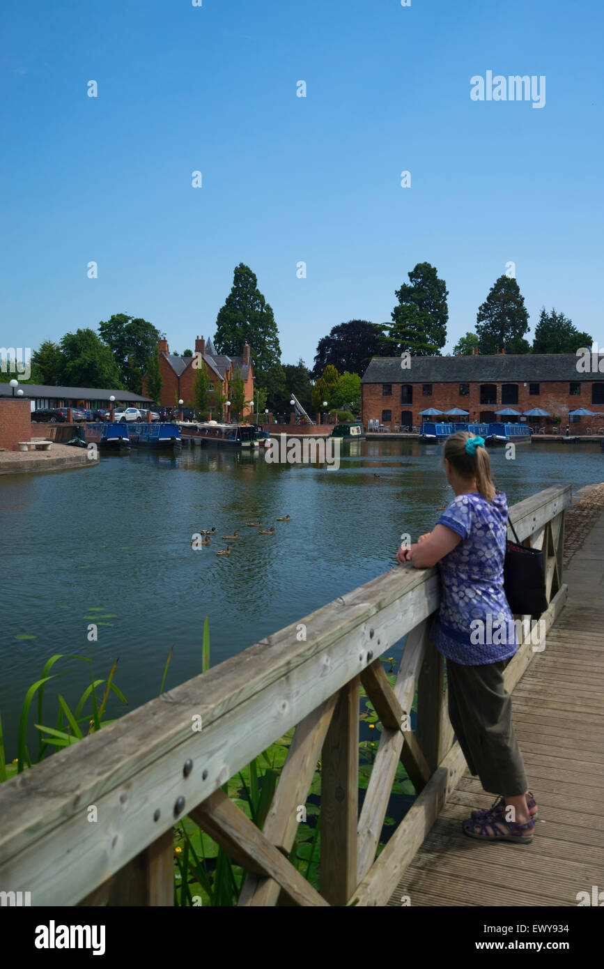 Narrowboats ormeggiata presso il Grand Union Canal Market Harborough REGNO UNITO Foto Stock