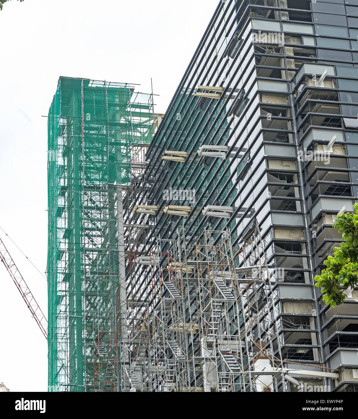 Edificio in vetro in fase di costruzione Foto Stock