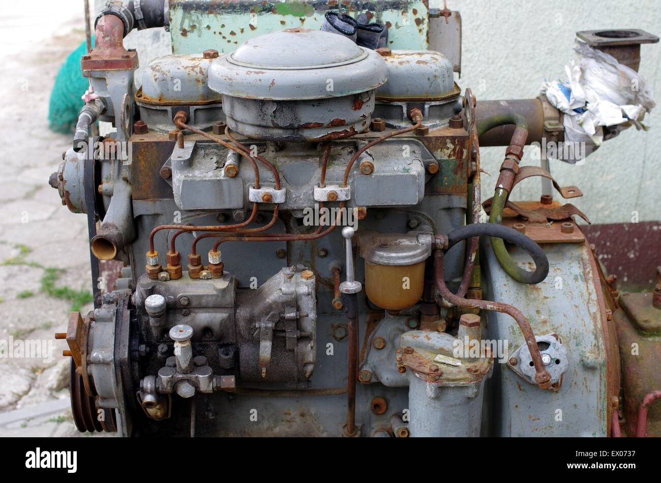 Vecchio arrugginito motore diesel Foto Stock