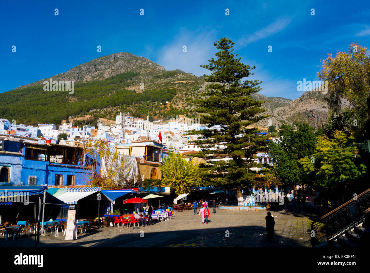 Plaza Uta el-Hammam, Medina, Chefchaouen, Chaouen, Marocco, Africa settentrionale Foto Stock