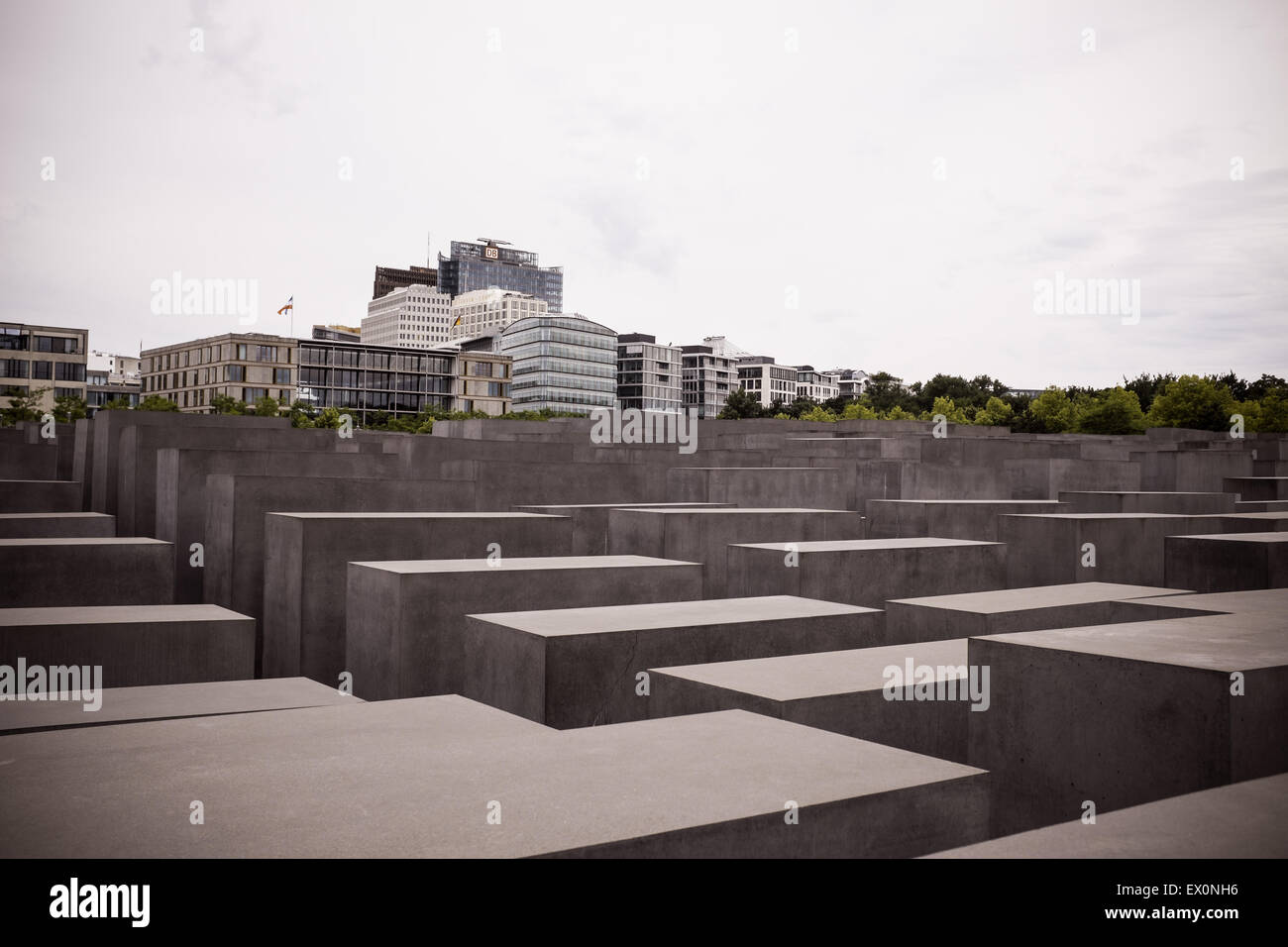 Memoriale al assassinato ebrei dell'Europa a Berlino nella parte anteriore del Potsdamer Platz Foto Stock