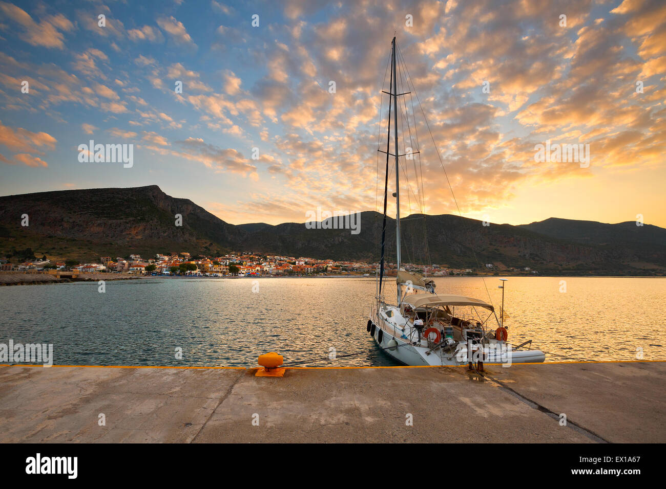 Yacht in Monemvasia, Peloponneso, Grecia Foto Stock