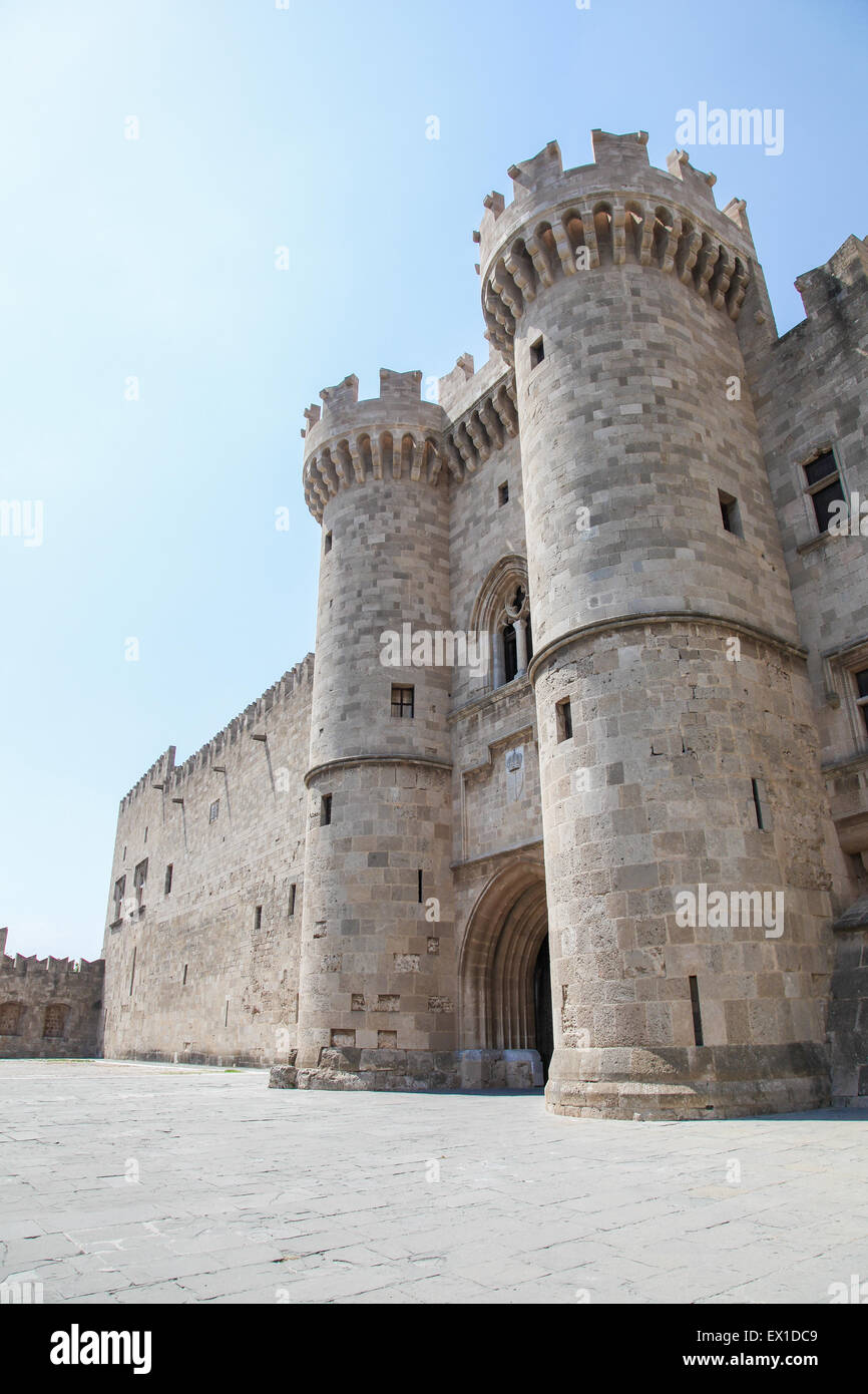 Palazzo del Gran Maestro dei Cavalieri di Rodi, un castello medievale dei Cavalieri Ospitalieri dell'isola di Rodi, greco Foto Stock