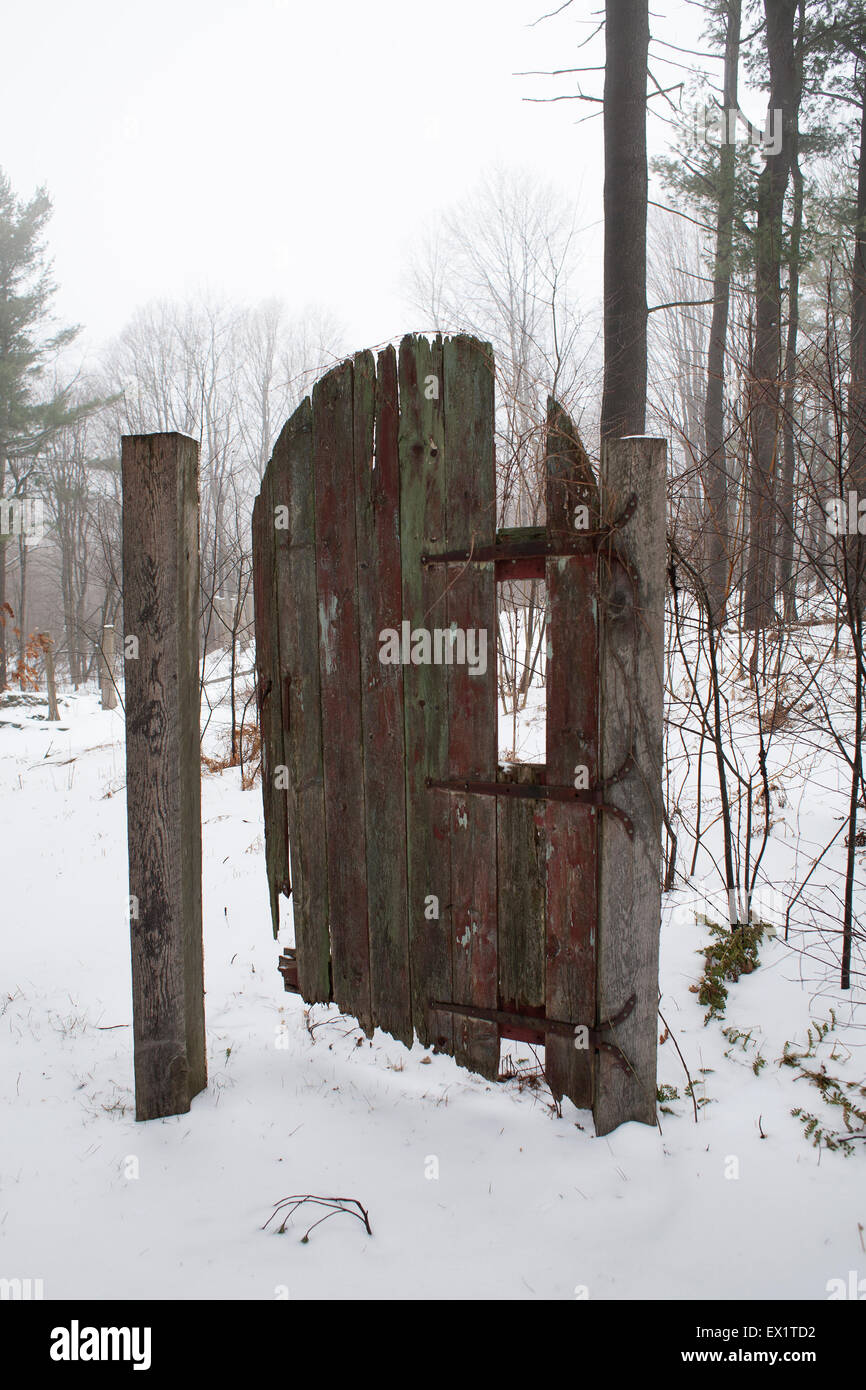 Un giardino pende gate vicino alla casa di Edna Saint Vincent Millay, chiamato Steepletop, in Austerlitz, New York. Foto Stock