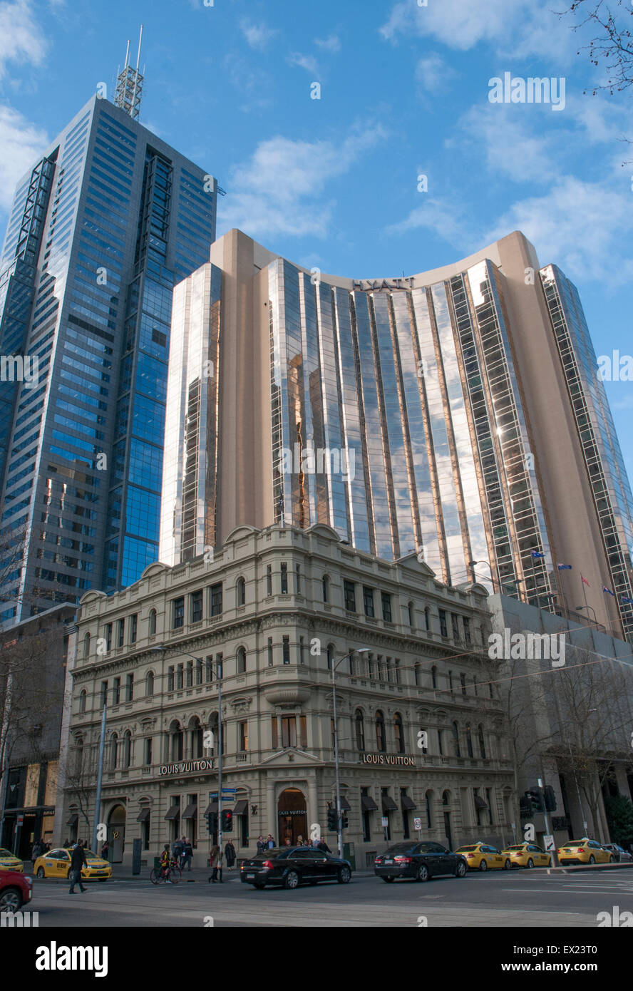 Angolo di Collins e mostra le strade di Melbourne Foto Stock