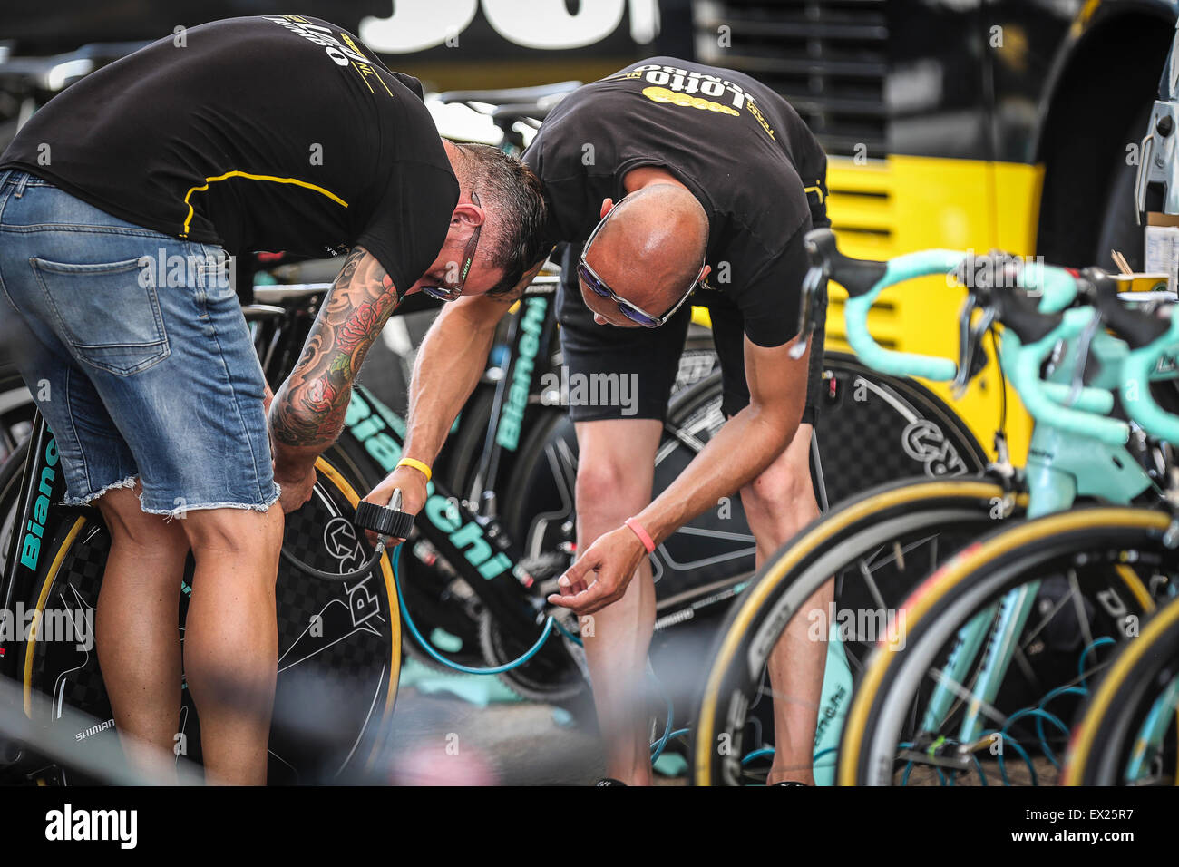 Utrecht, Paesi Bassi. 4 Luglio, 2015. Tour de France Time Trial Stage, Team Lotto Jumbo Credito: Jan de Wild/Alamy Live News Foto Stock